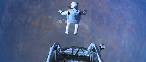 Red Bull Stratos – Final Jump